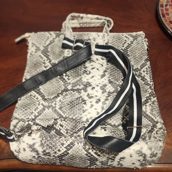 Latico Black and White Snakeskin Backpack - Picture 5 of 8